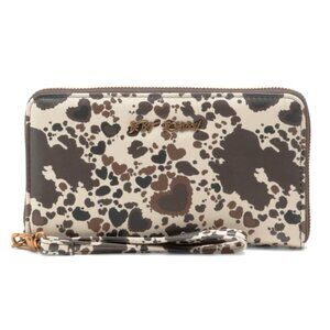 NWT BETSEY JOHNSON Heart Cow Print Zip Around Wristlet Wallet Western White Brwn